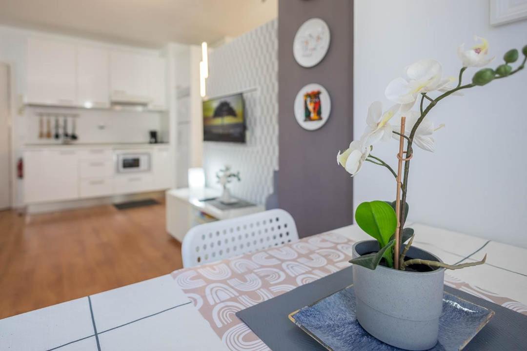 Lujan Suite Playa Las Canteras Las Palmas Buitenkant foto